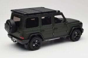 Mercedes G-Class W465 Verde Oliva Norev 1:18 B66960662 Metal - imagen 3 de 8