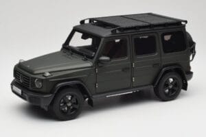 Mercedes G-Class W465 Verde Oliva Norev 1:18 B66960662 Metal