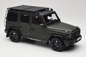 Mercedes G-Class W465 Verde Oliva Norev 1:18 B66960662 Metal - imagen 6 de 8