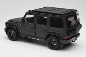 Mercedes G-Class W465 Verde Oliva Norev 1:18 B66960662 Metal - imagen 7 de 8