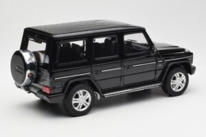 Mercedes G500 W463 Negro AUTOart 1:18 76216 Metal - imagen 3 de 8