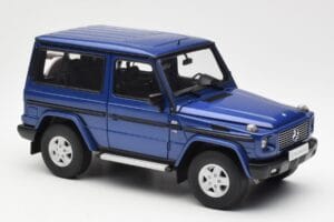 Mercedes G500 W463 SWB Azul AUTOart 1:18 76114 Metal - imagen 6 de 8