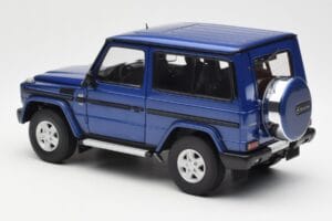 Mercedes G500 W463 SWB Azul AUTOart 1:18 76114 Metal - imagen 7 de 8