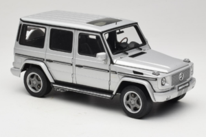 Mercedes G55 AMG W463 Plata AUTOart 1:18 76247 Metal - imagen 6 de 8