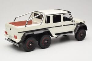 Mercedes AMG G63 6x6 W463 Blanco GT Spirit 1:18 GT100 Resina - imagen 2 de 6