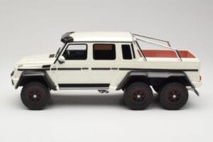 Mercedes AMG G63 6x6 W463 Blanco GT Spirit 1:18 GT100 Resina - imagen 3 de 6