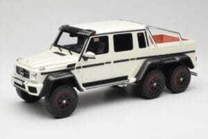 Mercedes AMG G63 6x6 W463 Blanco GT Spirit 1:18 GT100 Resina