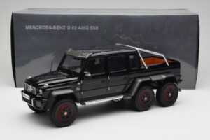 Mercedes AMG G63 W463 6x6 Gloss Negro AUTOart 1:18 76306 Compuesto - imagen 8 de 8
