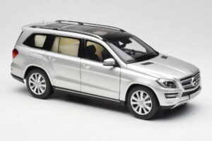 Mercedes GL-Class X166 Iridium Plata Metallic Norev 1:18 B66960097 Metal - imagen 6 de 8