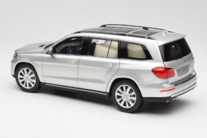 Mercedes GL-Class X166 Iridium Plata Metallic Norev 1:18 B66960097 Metal - imagen 7 de 8