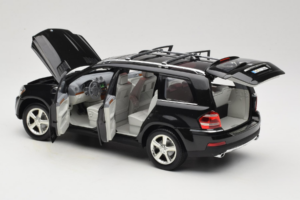 Mercedes GL X164 Period Brown Minichamps 1:18 B66962336 Metal - imagen 5 de 8