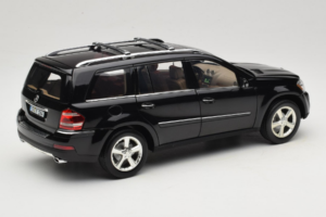 Mercedes GL X164 Tanzanite Blue Minichamps 1:18 B66962335 Metal - imagen 3 de 8
