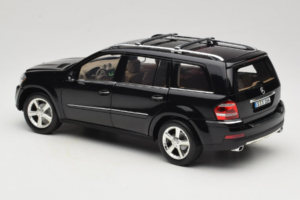 Mercedes GL X164 Tanzanite Blue Minichamps 1:18 B66962335 Metal - imagen 7 de 8