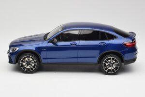Mercedes AMG GLC 43 Coupe Brilliant Azul GT Spirit 1:18 B66960468 Resina - imagen 3 de 6