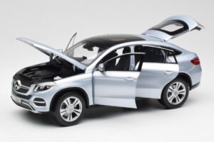 Mercedes GLE Coupe C292 Diamond Plata Norev 1:18 B66960358 Metal - imagen 2 de 8