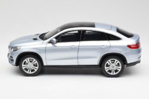 Mercedes GLE Coupe C292 Diamond Plata Norev 1:18 B66960358 Metal - imagen 4 de 8
