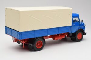 Mercedes L911 Azul Schuco 1:18 450044800 Metal - imagen 3 de 8
