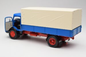 Mercedes L911 Azul Schuco 1:18 450044800 Metal - imagen 5 de 8