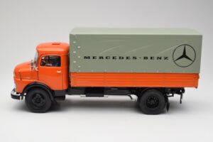 Mercedes L911 Naranja Schuco 1:18 450044700 Metal - imagen 4 de 8