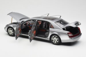 Maybach 62 LWB Himalaya Plata Dealer Edition AUTOart 1:18 B66962178 Metal - imagen 5 de 8