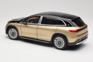 Mercedes Maybach EQS 680 V297 Beige NZG 1:18 B66960592 Metal - imagen 7 de 8