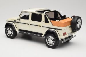 Mercedes Maybach G650 Landaulet W463 Blanco Schuco 1:18 450017800 Metal - imagen 5 de 6