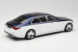 Mercedes Maybach S-Class Z223 Nautical Blue Diamond White Almost Real 1:18 820126 Metal - imagen 3 de 8