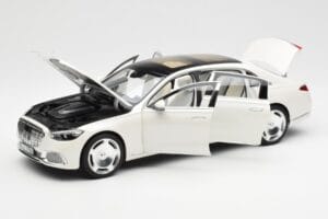 Mercedes Maybach S680 4Matic X223 Diamond Blanco Norev 1:18 183918 Metal - imagen 2 de 8