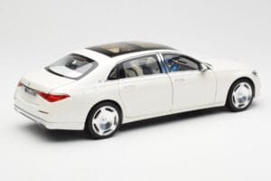 Mercedes Maybach S680 4Matic X223 Diamond Blanco Norev 1:18 183918 Metal - imagen 3 de 8
