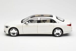 Mercedes Maybach S680 4Matic X223 Diamond Blanco Norev 1:18 183918 Metal - imagen 4 de 8