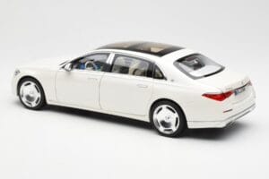 Mercedes Maybach S680 4Matic X223 Diamond Blanco Norev 1:18 183918 Metal - imagen 7 de 8
