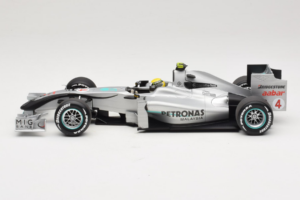 Mercedes MGP W01 #4 N. Rosberg Mercedes GP Showcar 2010 Minichamps 1:18 150100074 Metal - imagen 3 de 7