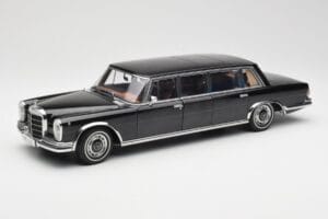 Mercedes 600 Pullman W100 Negro AUTOart 1:18 76197 Metal