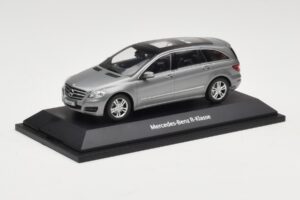 Mercedes R-Class W251 Palladium Silver Metallic Minichamps 1:43 B66960055 Metal - imagen 2 de 4