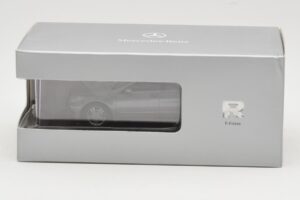 Mercedes R-Class W251 Palladium Silver Metallic Minichamps 1:43 B66960055 Metal - imagen 4 de 4