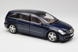 Mercedes R-Class W251 Tanzanita Azul Minichamps 1:18 150034600 Metal - imagen 6 de 8