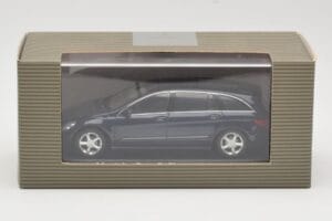 Mercedes R-Class W251 Tanzanite Blue Minichamps 1:43 B66962215 Metal - imagen 4 de 4