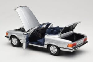 Mercedes R107 380 SL Plata Norev 1:18 183725 Metal - imagen 5 de 8