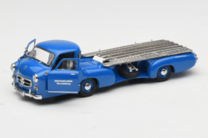 Mercedes Renntransporter Blue Wonder CMC 1:43 M-036K Metal - imagen 2 de 8
