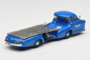 Mercedes Renntransporter Blue Wonder CMC 1:43 M-036K Metal - imagen 3 de 8