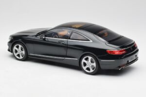 Mercedes S-Class Coupe C217 Smaragd Verde Metallic Norev 1:18 B66961244 Metal - imagen 7 de 8