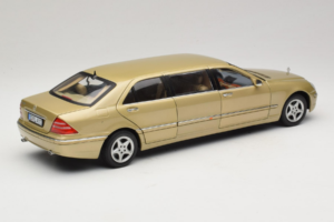 Mercedes S-Class W220 Pullman Gold Metallic Sun Star 1:18 4113 Metal - imagen 3 de 8