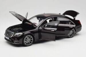 Mercedes S-Class W222 AMG Line Ruby Negro Metallic Norev 1:18 183483 Metal - imagen 2 de 8