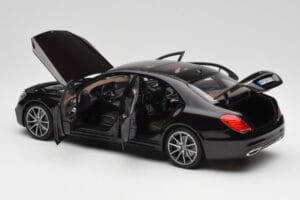 Mercedes S-Class W222 AMG Line Ruby Negro Metallic Norev 1:18 183483 Metal - imagen 5 de 8