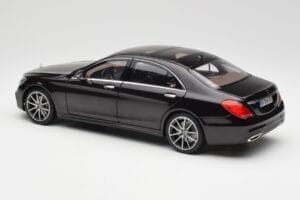 Mercedes S-Class W222 AMG Line Ruby Negro Metallic Norev 1:18 183483 Metal - imagen 7 de 8