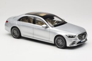 Mercedes S-Class W223 AMG Line Brilliant Silver Norev 1:18 183805 Metal - imagen 6 de 8