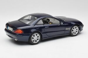 Mercedes SL 500 R230 Azul Maisto 1:18 B66962126 Metal - imagen 3 de 8