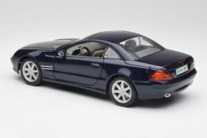 Mercedes SL 500 R230 Azul Maisto 1:18 B66962126 Metal - imagen 7 de 8