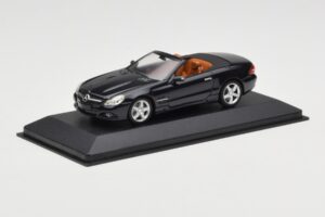 Mercedes SL R230 Negro Minichamps 1:43 B66961922 Metal - imagen 2 de 4