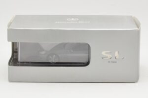 Mercedes SL R230 Palladium Silver Metallic Minichamps 1:43 B66962390 Metal - imagen 4 de 4